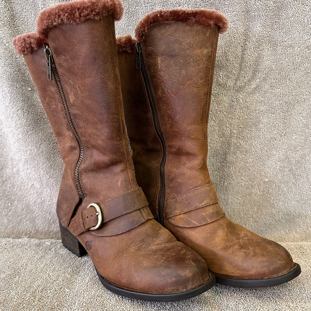 Born Brown Leather Winter Boots with Buckle and side zips. Very comfortable